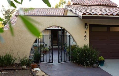 548 Live Oak Circle Dr