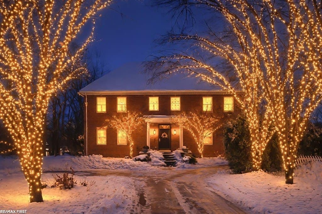 6580 Red Maple Ln, Bloomfield Hills