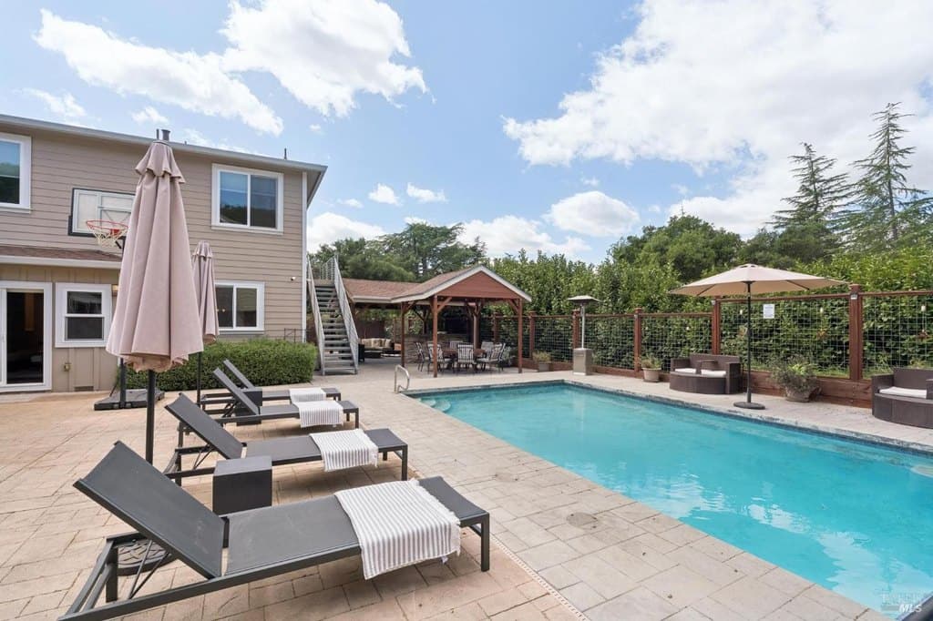 227 Theodor Ln, Sonoma