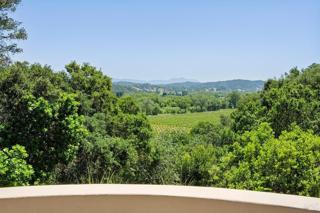 9981 W Dry Creek Rd, Healdsburg