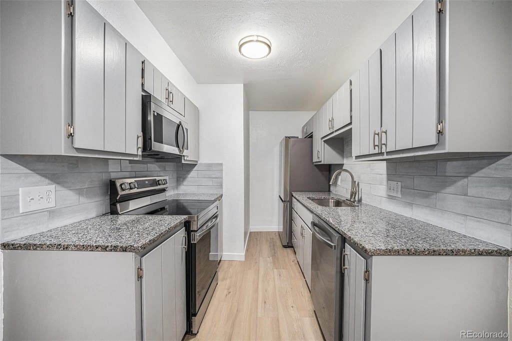 16259 W 10th Ave Apt K3, Golden