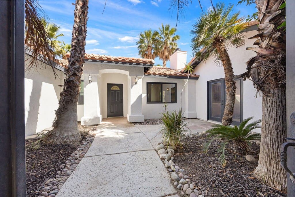 2900 N Cypress Rd, Palm Springs