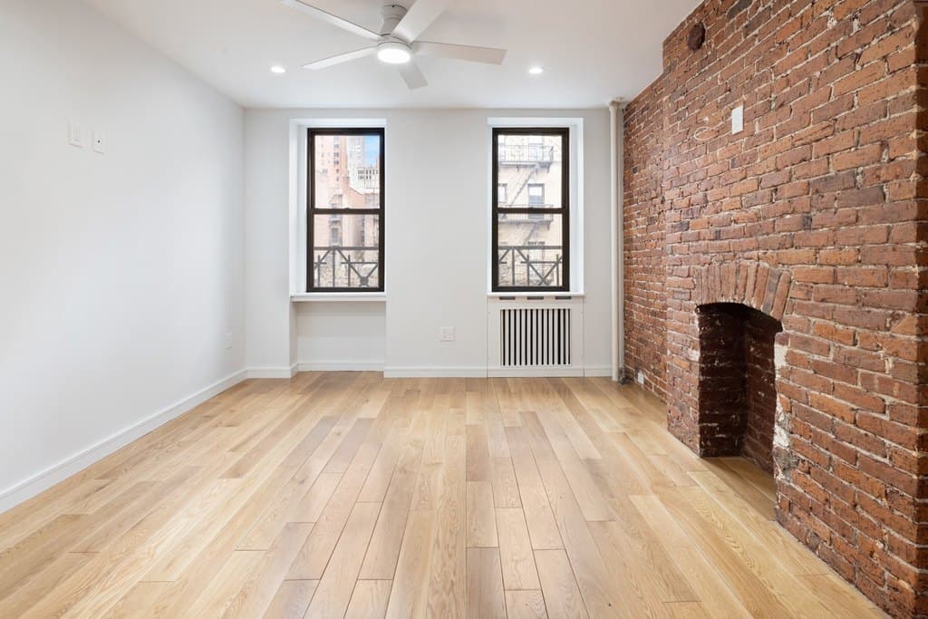 218 E 82nd St Apt 4FE, New York