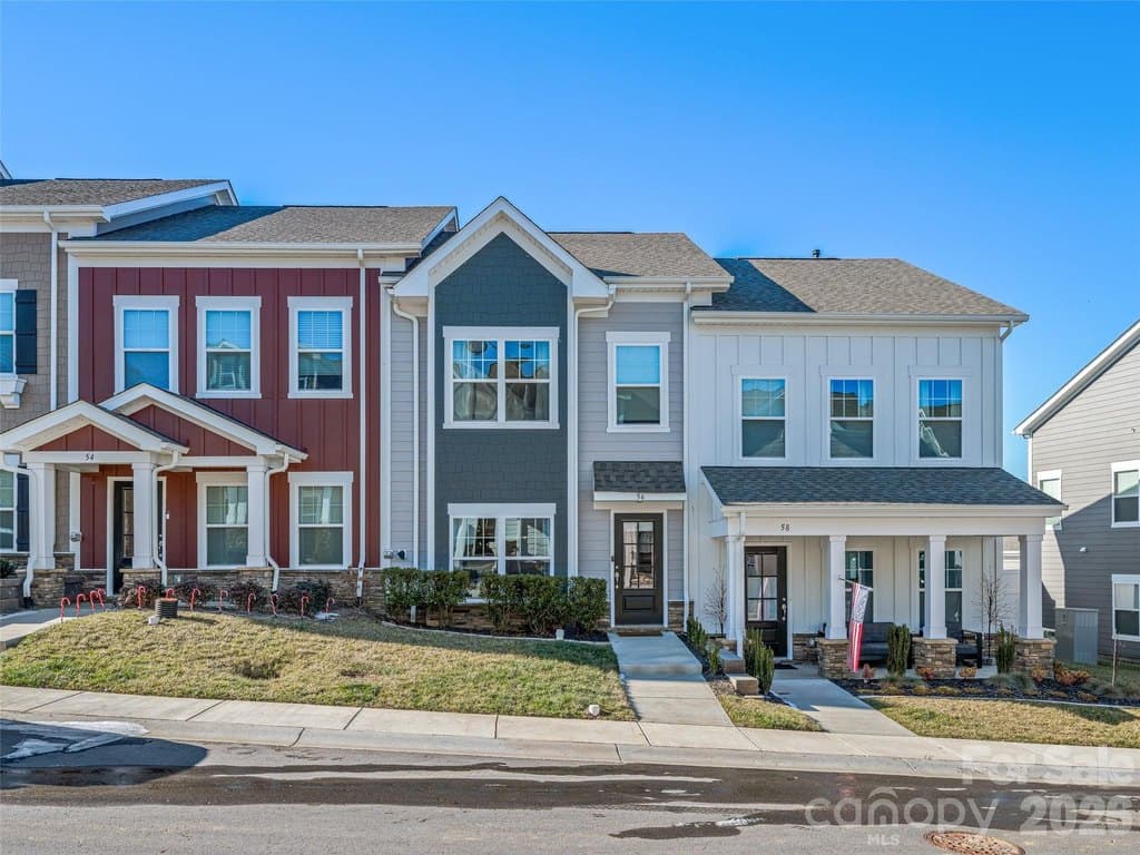 56 Walnut Springs Dr, Asheville