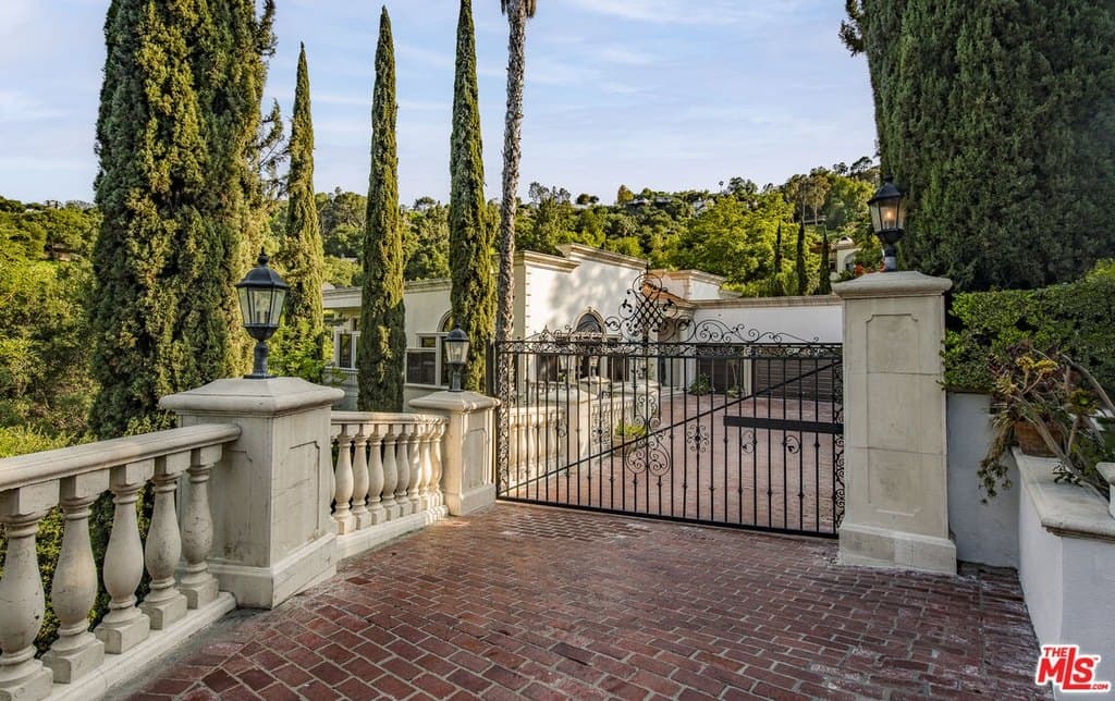 3780 1/2 Multiview Dr, Los Angeles