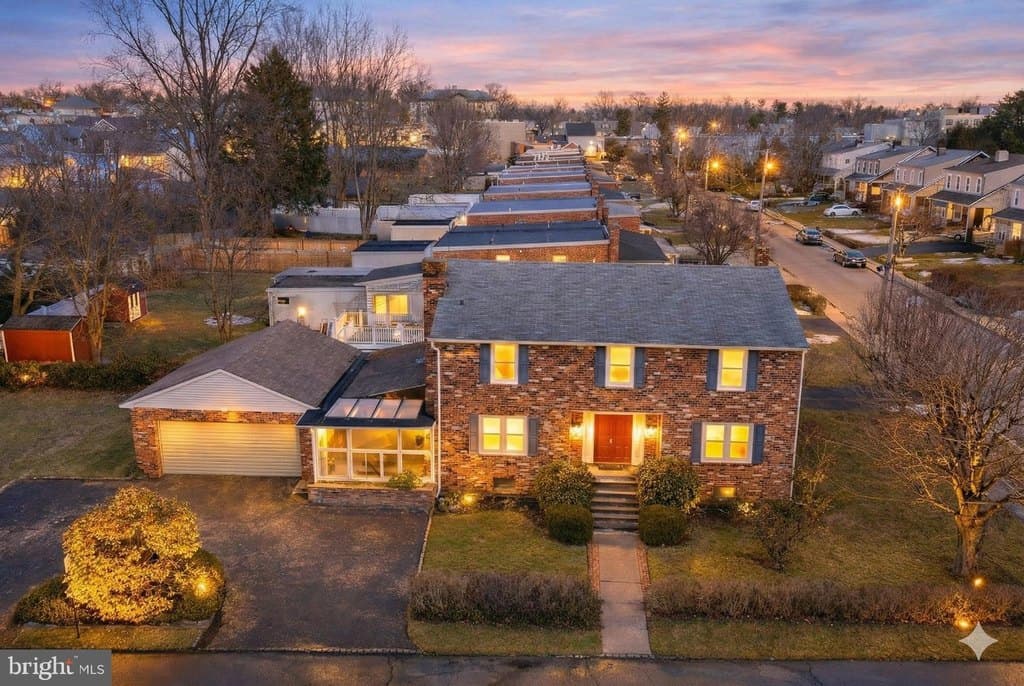 856 Martin Ave, Bryn Mawr