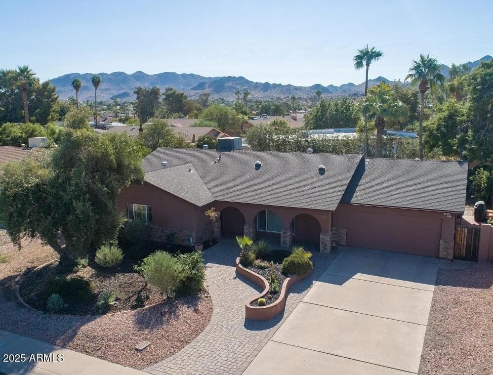 2837 E North Ln, Phoenix