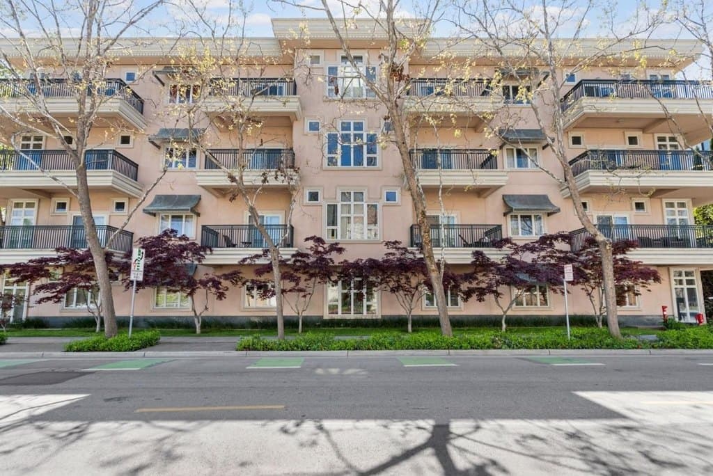 200 Sheridan Ave Apt 308, Palo Alto