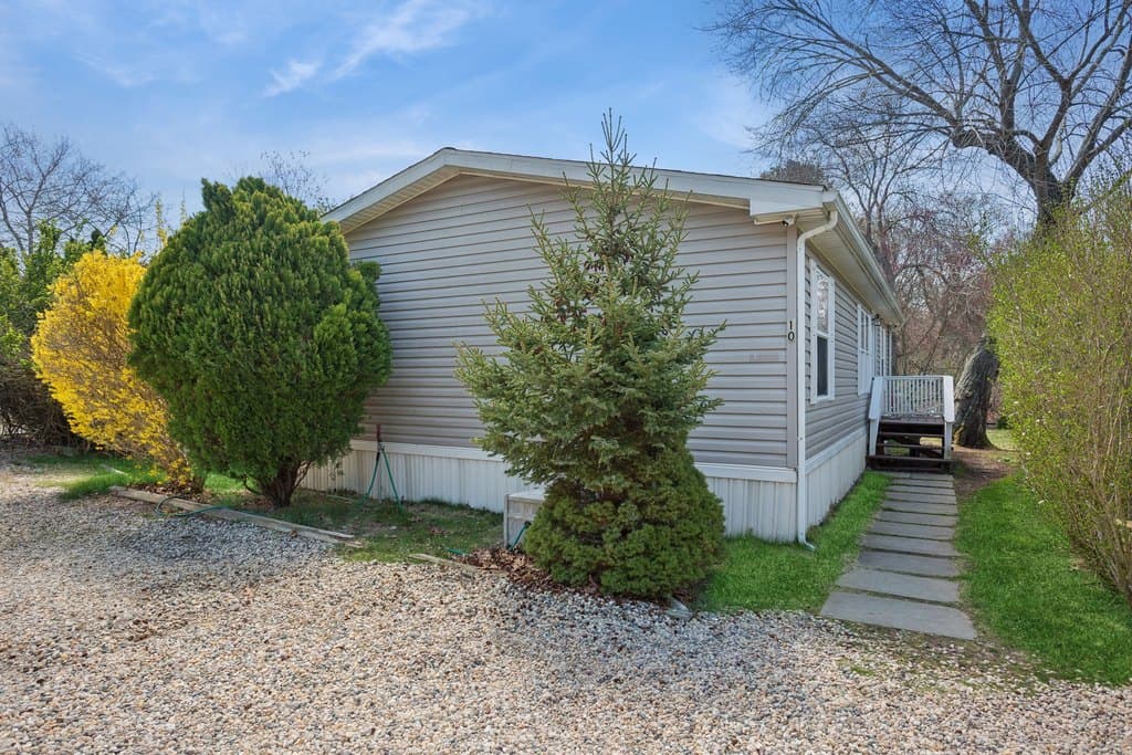 337 Three Mile Harbor Rd, East Hampton