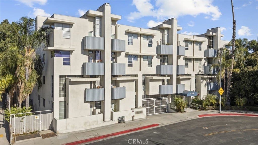 5350 White Oak Ave Apt 113, Encino
