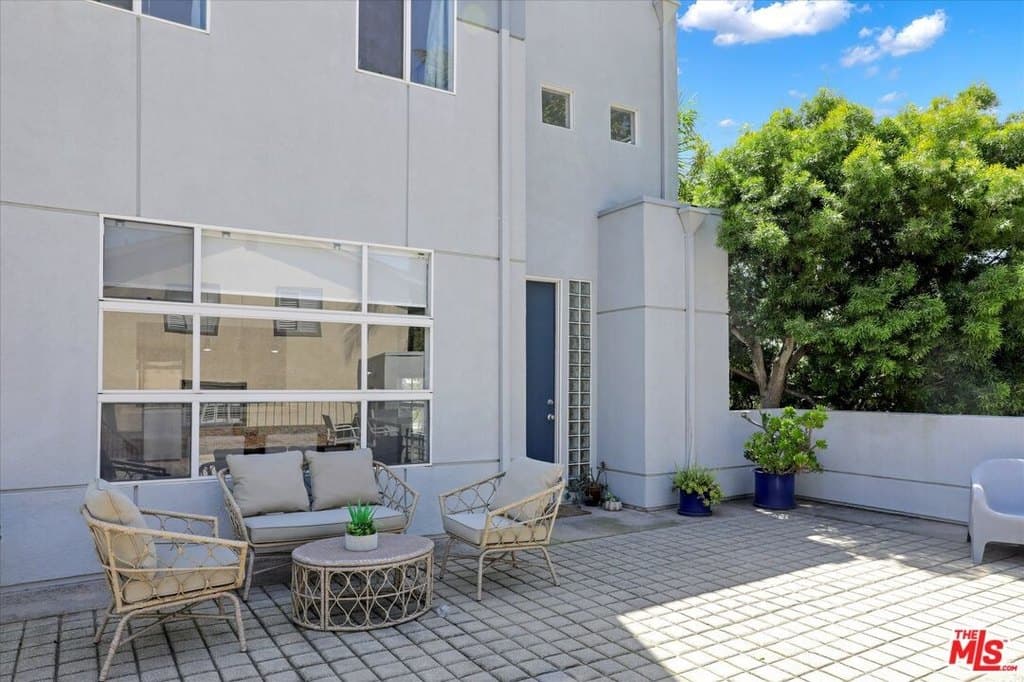 7920 Anise Ave Apt 1, Los Angeles
