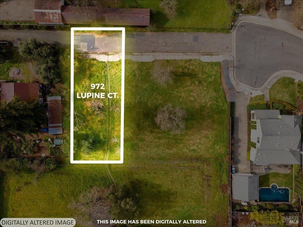 972 Lupine Ct, Healdsburg