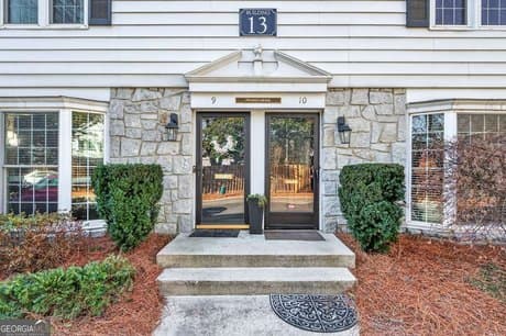 136 Peachtree Memorial Dr NW Unit 7-10