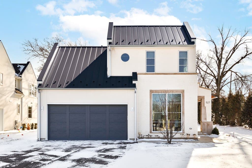 527 Kensington Ct, Hinsdale