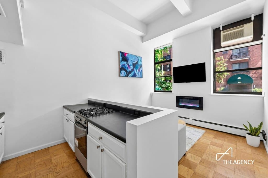 350 E 62nd St Apt 1M, Manhattan