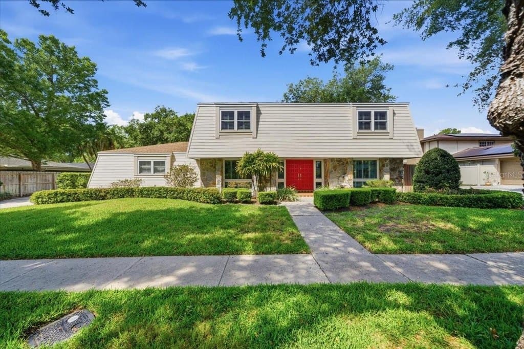 13305 Golf Crest Cir, Tampa