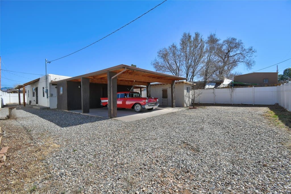 1726 Jay St, Santa Fe