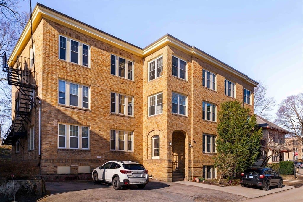 48 Robinwood Ave Apt 7, Boston