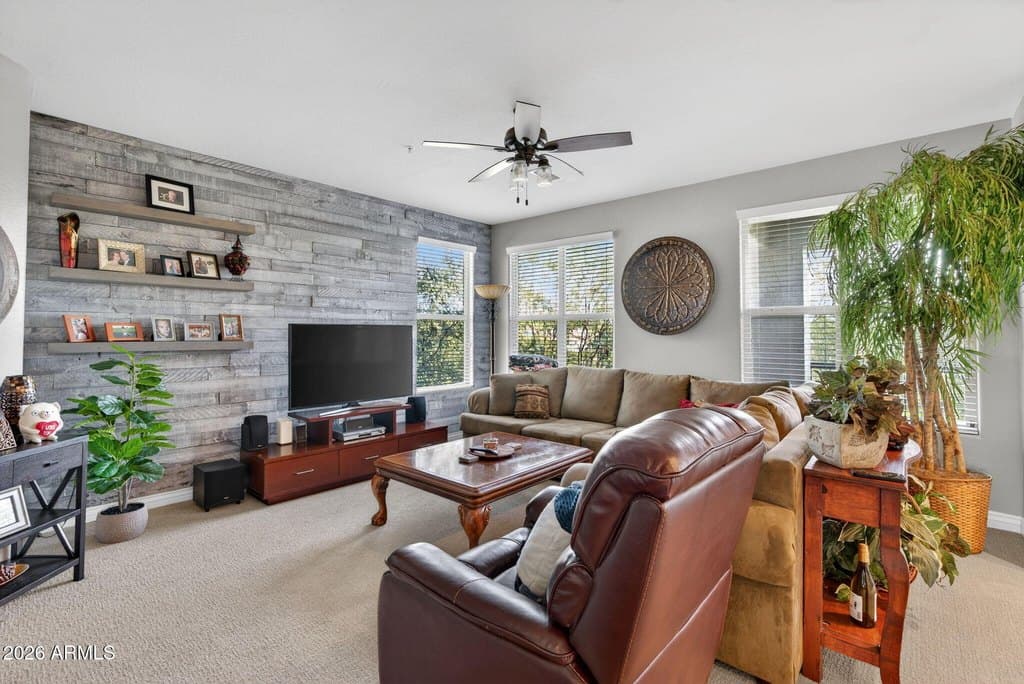 2425 W Bronco Butte Trl Unit 2020