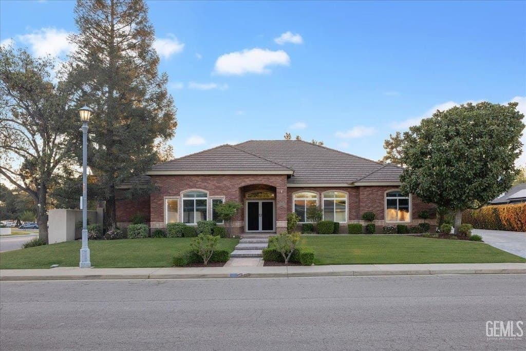 4401 Garnet Ct, Bakersfield