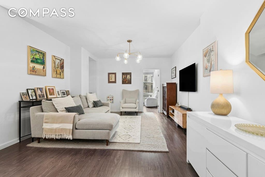 263 W End Ave Apt 2C, Manhattan