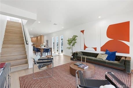 1428 S Cloverdale Ave Unit 1/2