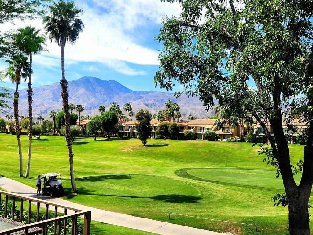 55393 Winged Foot, La Quinta