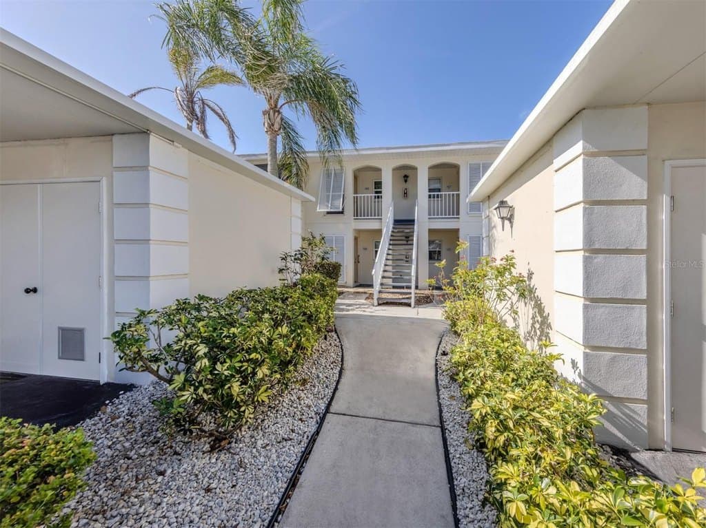435 Cerromar Ln Unit 326, Venice