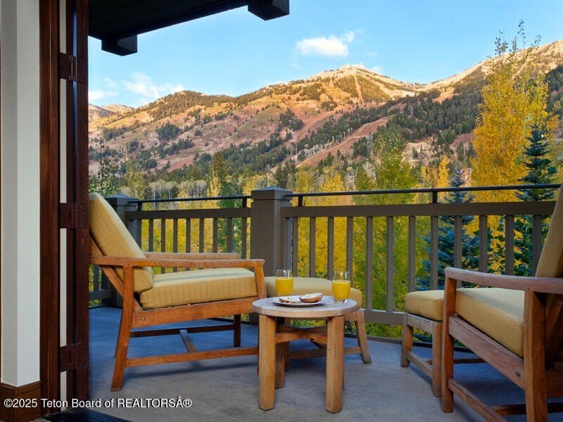 7680 Granite Loop Rd Unit 557, Teton Village
