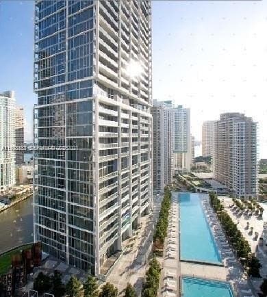 495 Brickell Ave Apt 2902