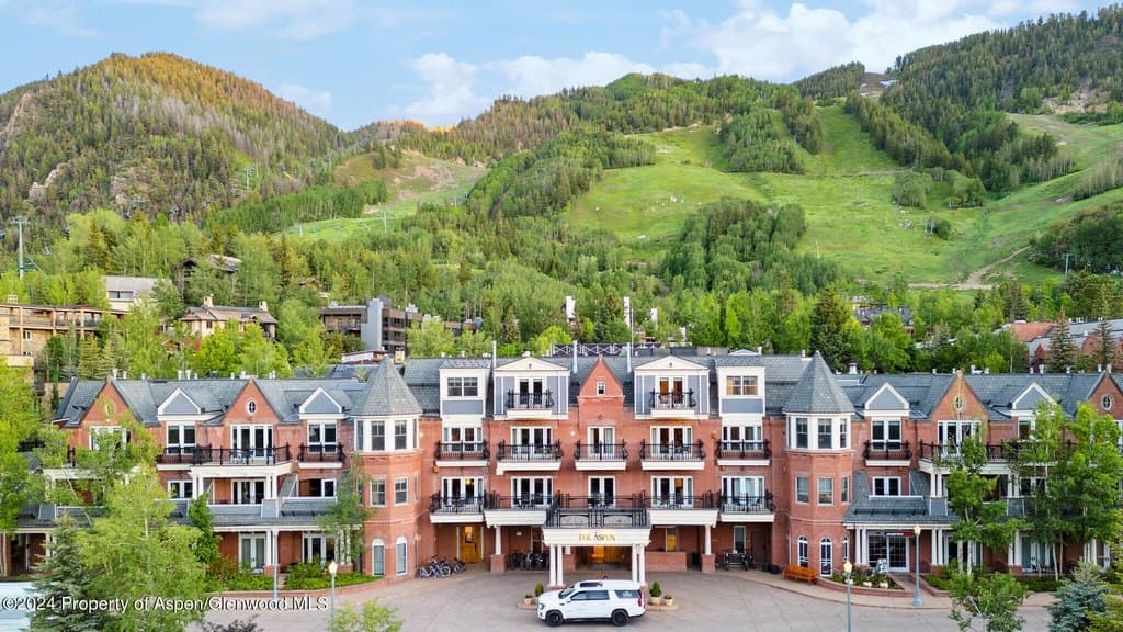 415 E Dean St Unit 44B, Aspen