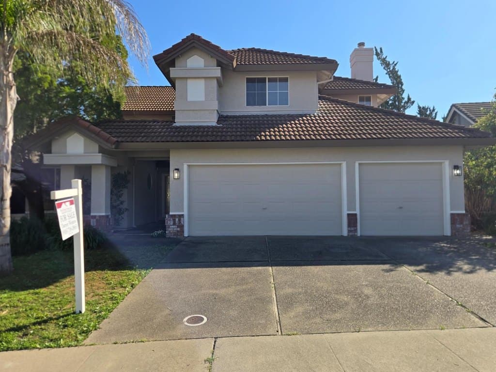 9444 Lockeridge Way, Sacramento
