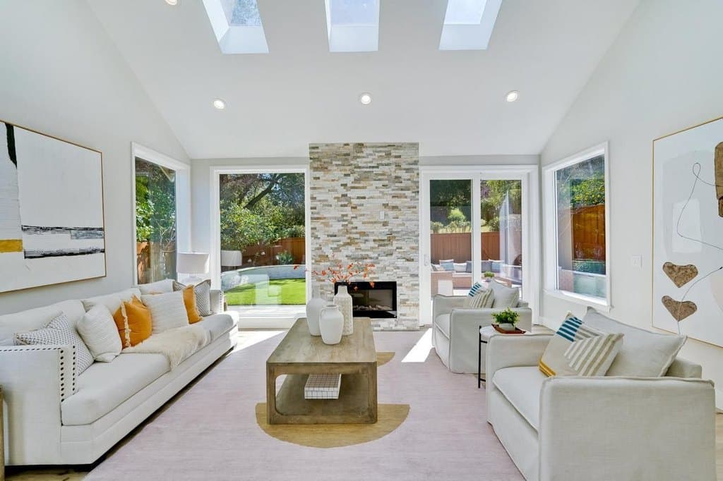 22136 Dean Ct, Cupertino