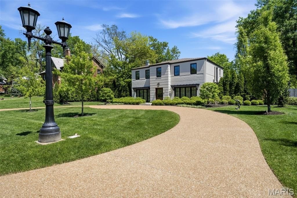 3 The Prado, Ladue