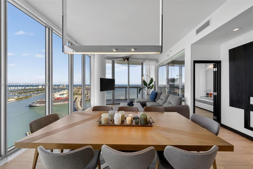 888 Biscayne Blvd Apt 5508