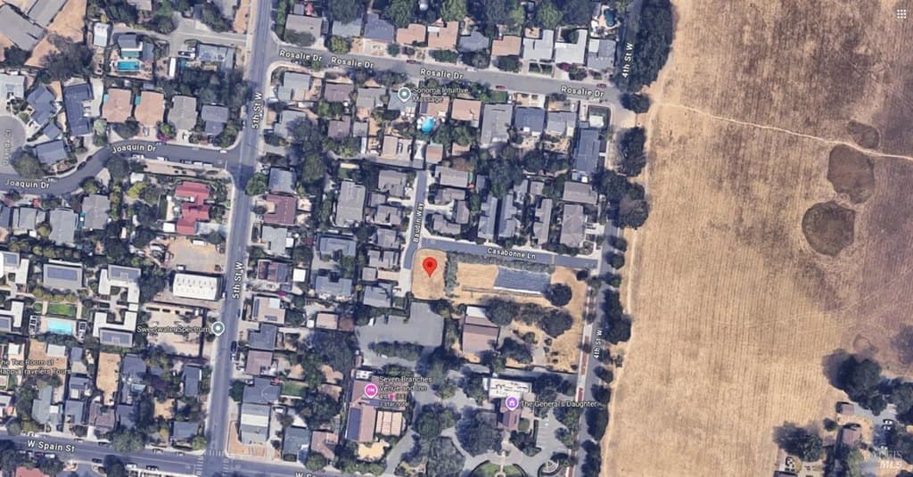 443 S Casabonne Ln, Sonoma