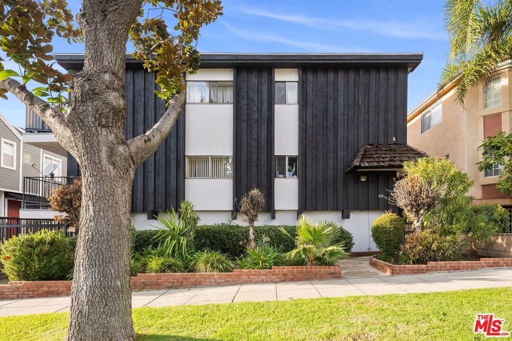 615 E Magnolia Blvd, Burbank