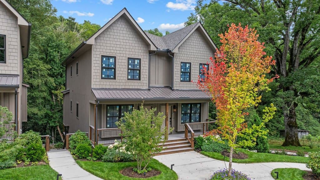 1085 Hicks Rd Unit B, Highlands