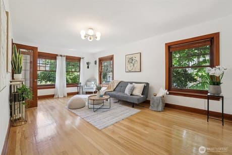 408 Bellevue Ave E Apt 206