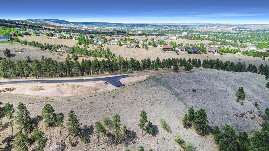 W Minnesota St Lot 17C