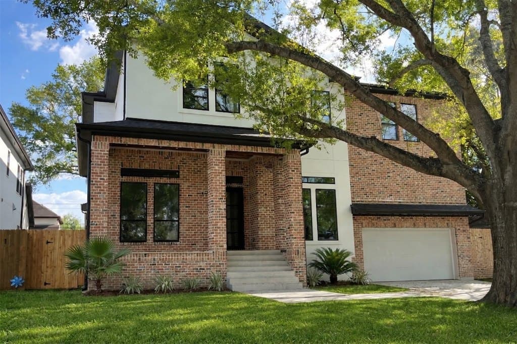 4623 Verone St, Bellaire