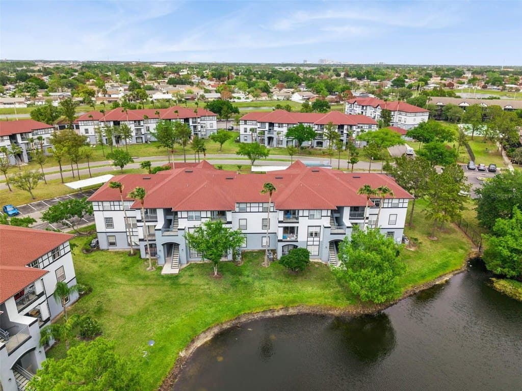 3702 Palm Desert Ln Apt 5428, Orlando