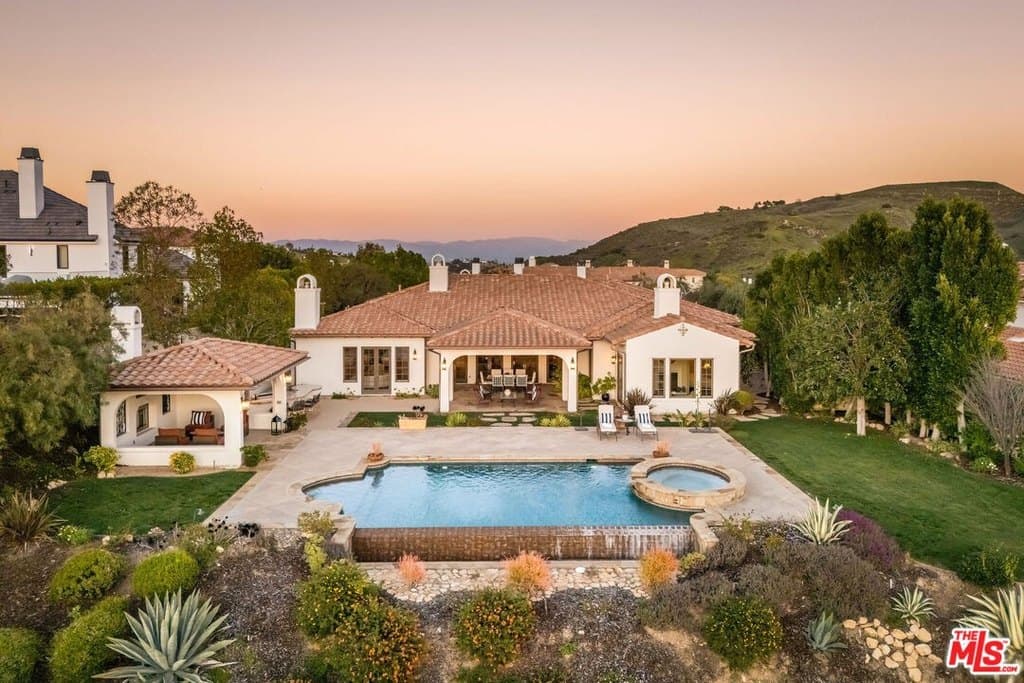 25420 Prado De Azul, Calabasas