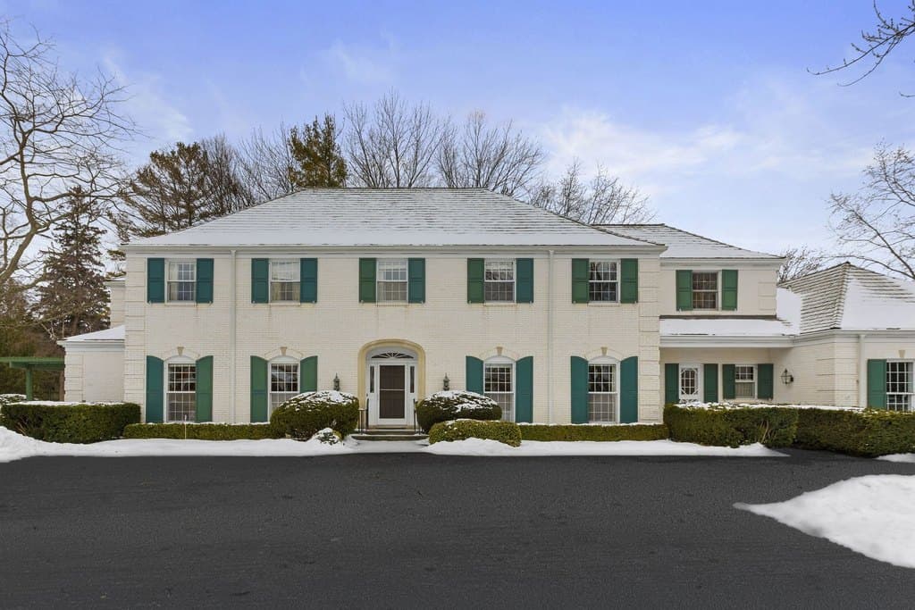 970 E Deerpath Rd, Lake Forest