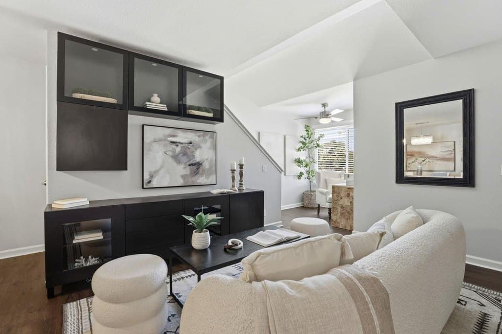 820 Casanova Ave Apt 85, Monterey