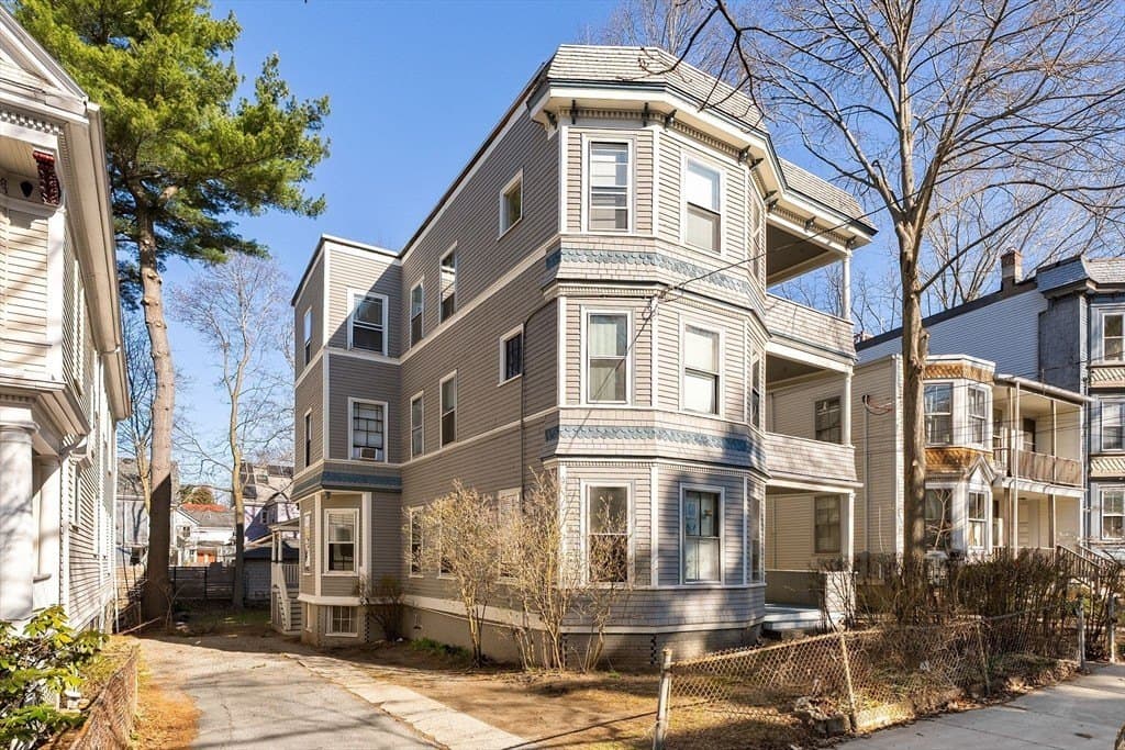 285 Chestnut Ave, Boston