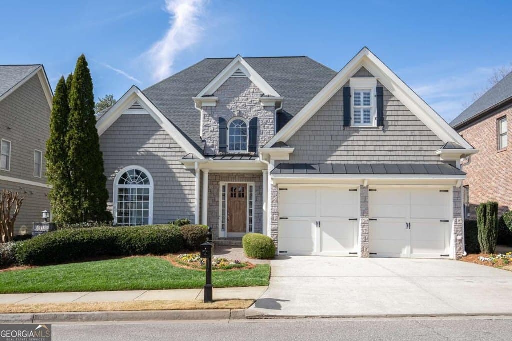 1176 Bluffhaven Way NE, Brookhaven