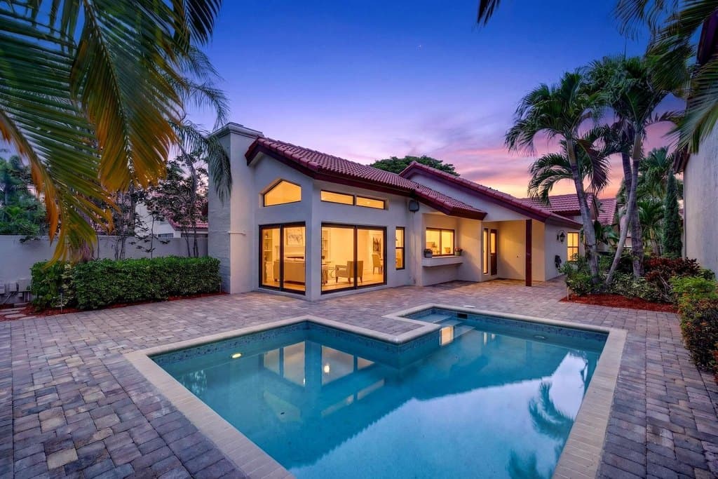 21849 Town Place Dr, Boca Raton
