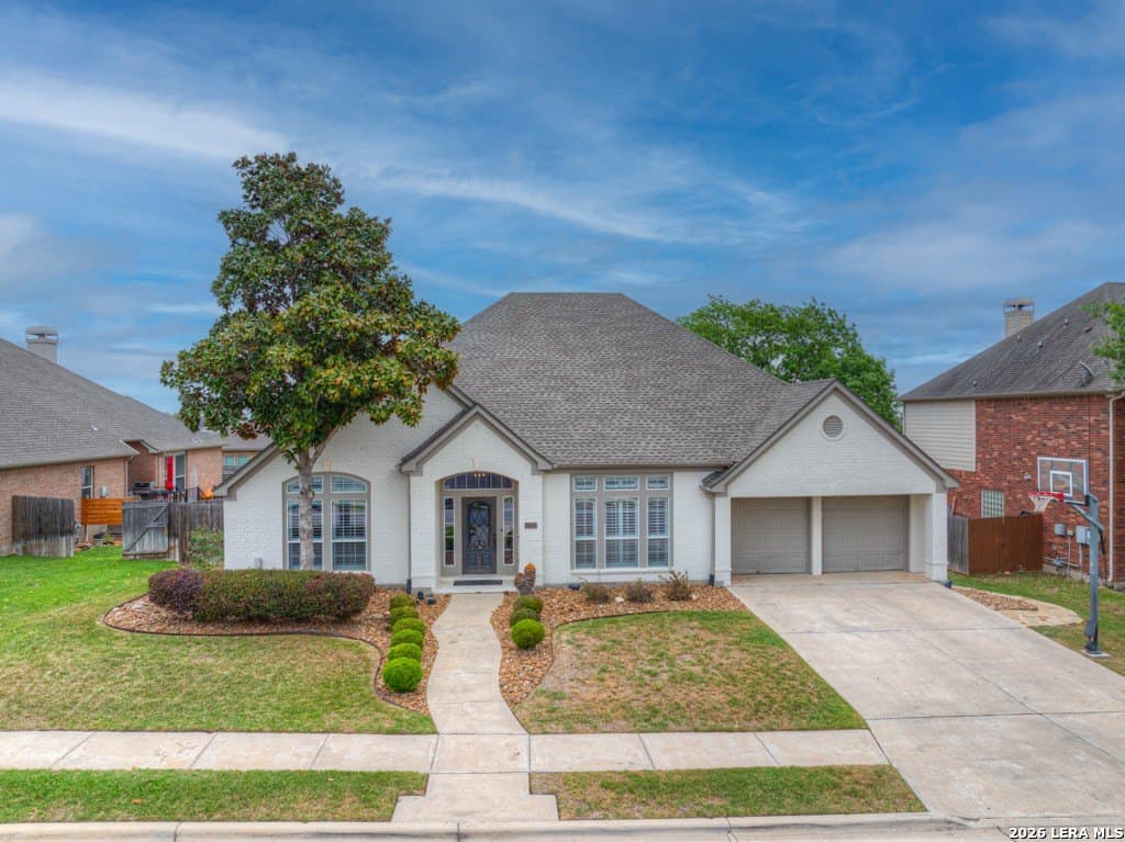 2335 Oak Pebble, New Braunfels
