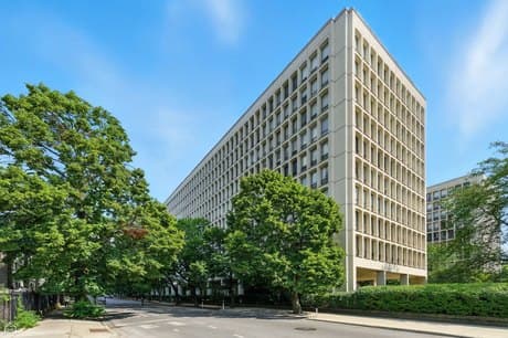 1400 E 55th Pl Apt 703S